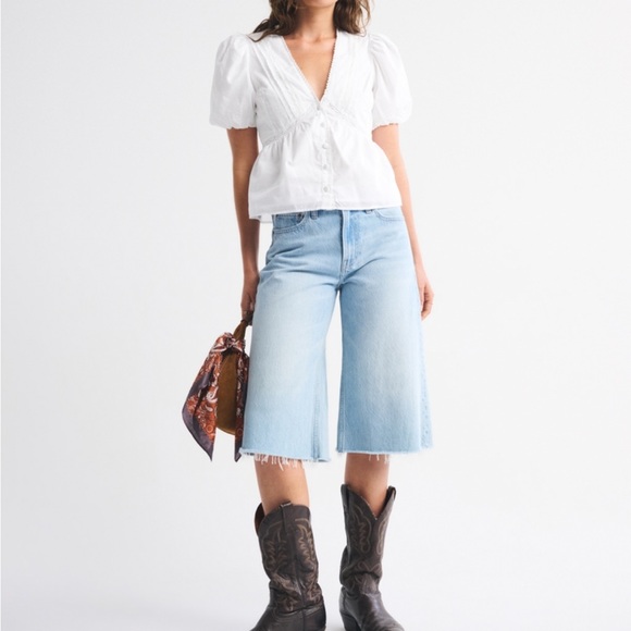 Abercrombie & Fitch White Puff Sleeve Blouse - Picture 2 of 8